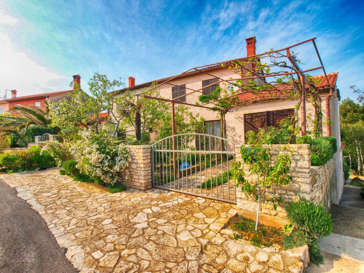 Apartments Dvorine 1210 Banjole Luaran gambar