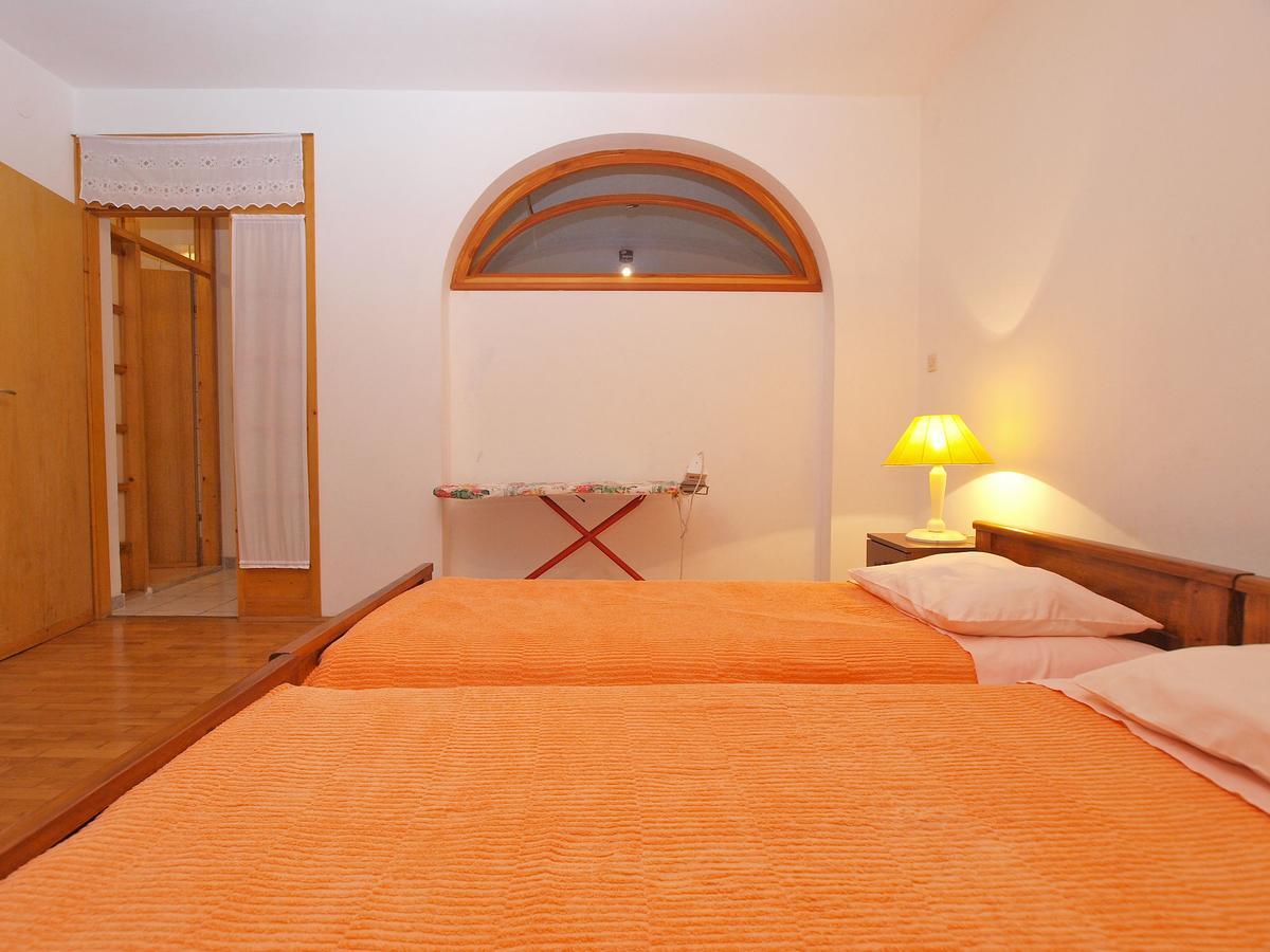 Apartments Dvorine 1210 Banjole Luaran gambar