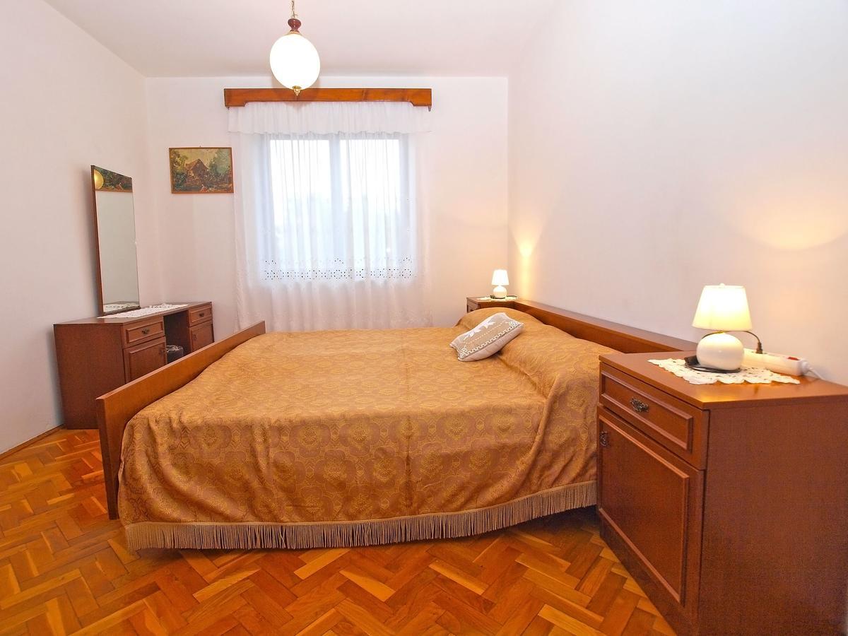 Apartments Dvorine 1210 Banjole Luaran gambar